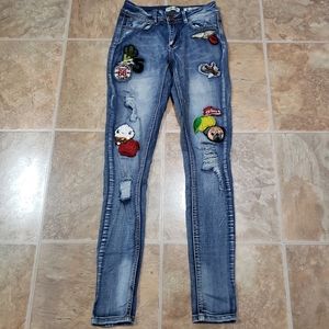 Indigo Rein embroidery distressed jeans